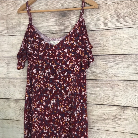 Adam Levine Floral Dress - Picture 6 of 10